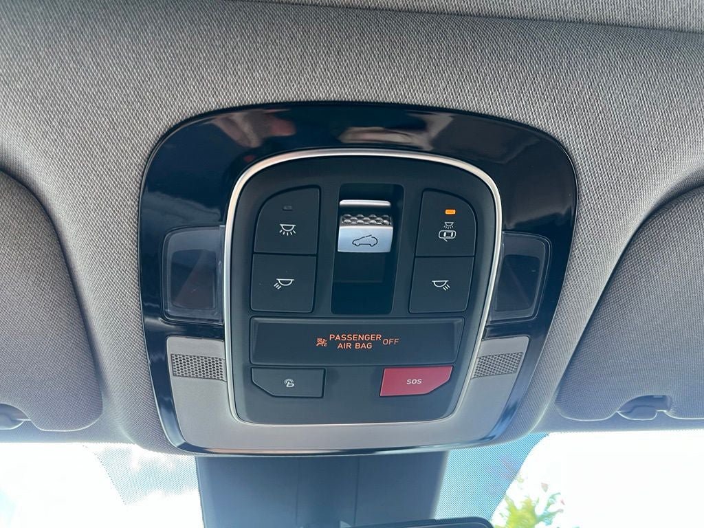 Used 2023 Hyundai Santa Fe Limited AWD/4WD image 36