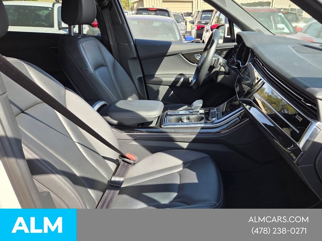 Used 2025 Audi Q7 3.0T Premium Plus image 15