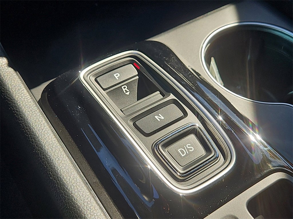 Certified 2025 Honda Pilot Sport image 25