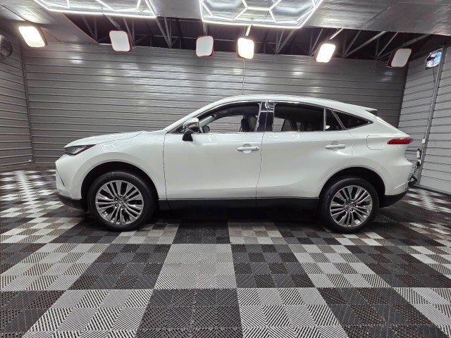 Used 2024 Toyota Venza Limited AWD/4WD image 8