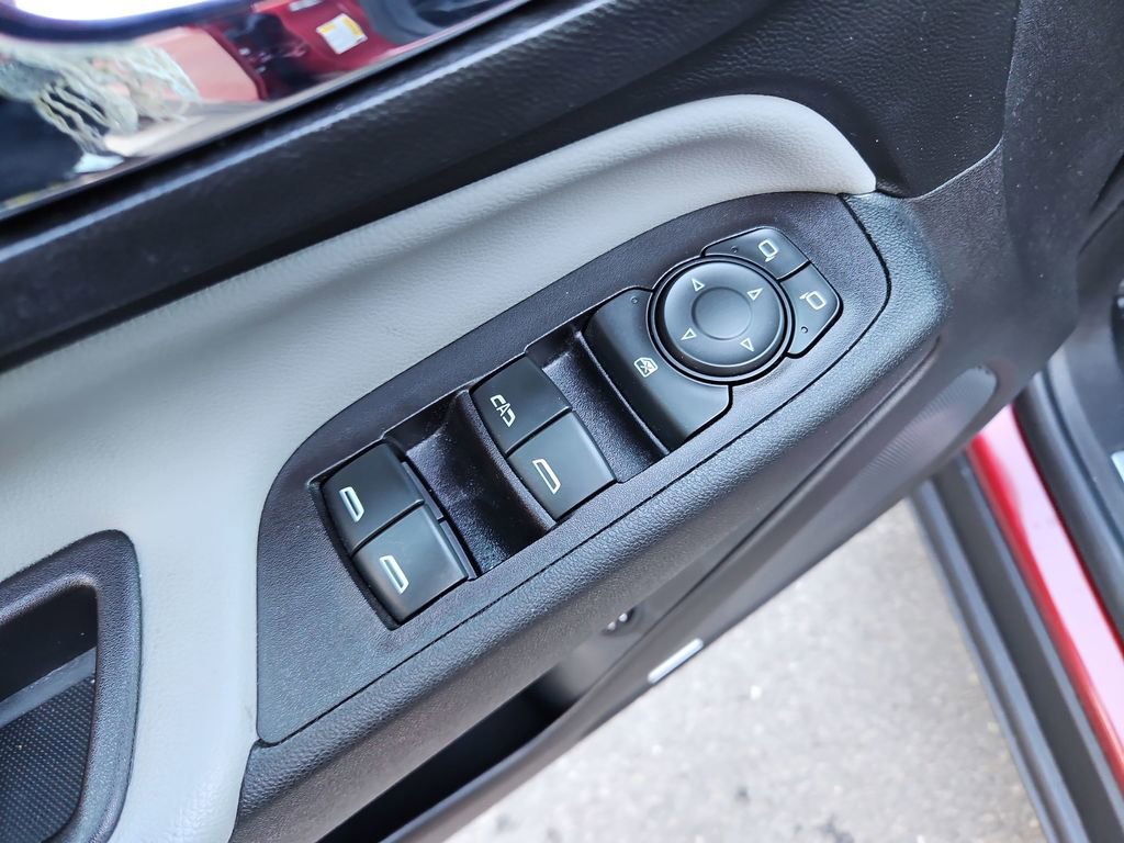 Used 2020 Chevrolet Equinox Premier image 28