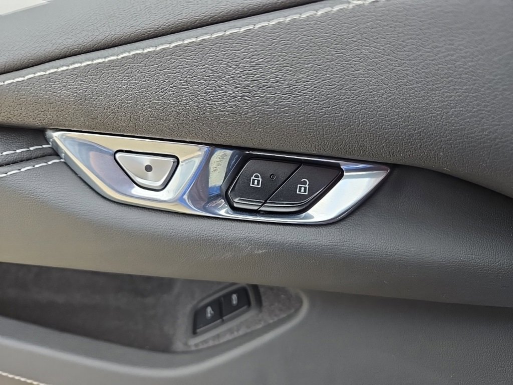 Used 2021 Chevrolet Corvette Stingray Preferred Conv w/ Battery Protection Package image 44