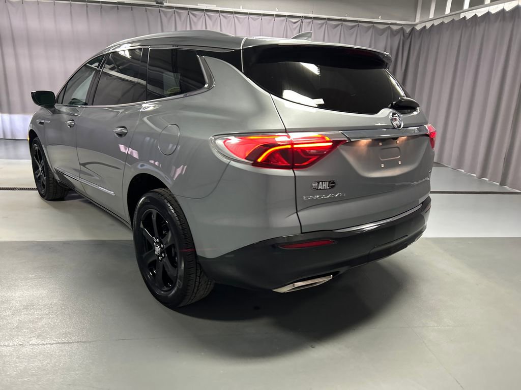 Used 2024 Buick Enclave Essence w/ Sport Touring Edition image 5
