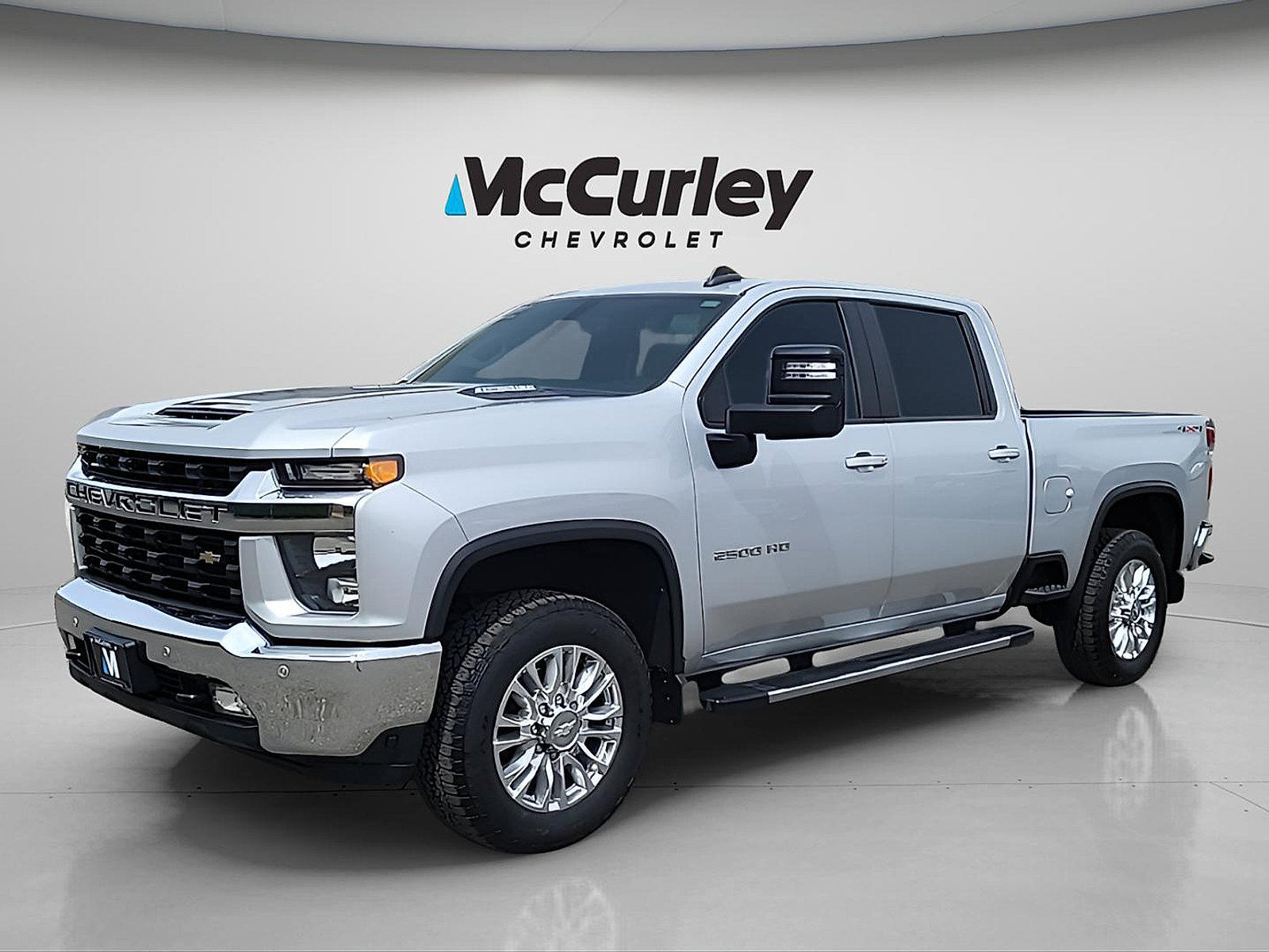 Used 2020 Chevrolet Silverado 2500 LT w/ All Star Edition AWD/4WD image 3