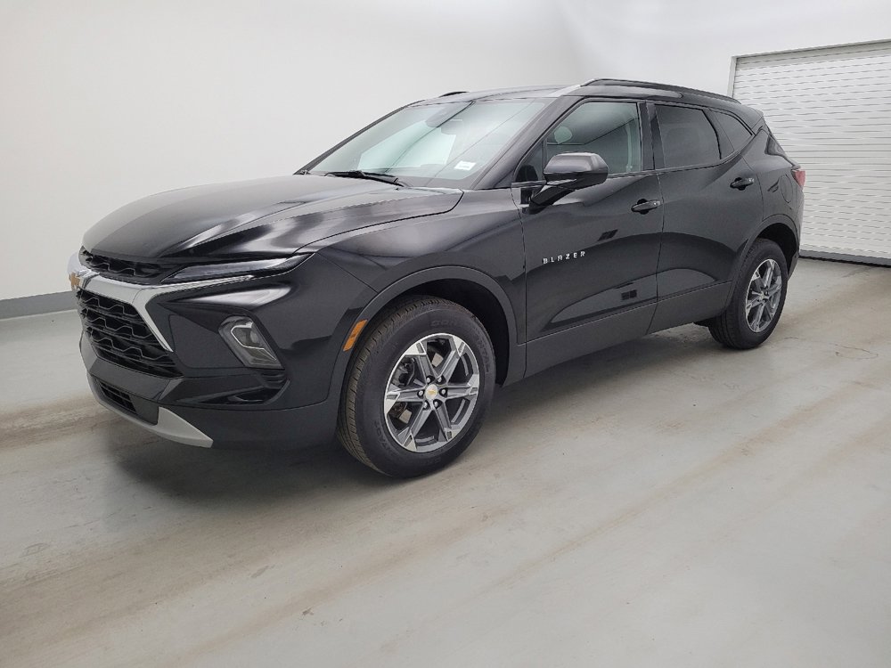 Used 2024 Chevrolet Blazer LT w/ Convenience Package FWD image 2