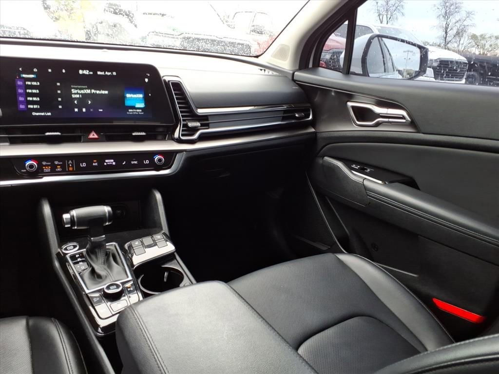 Used 2023 Kia Sportage EX FWD image 14