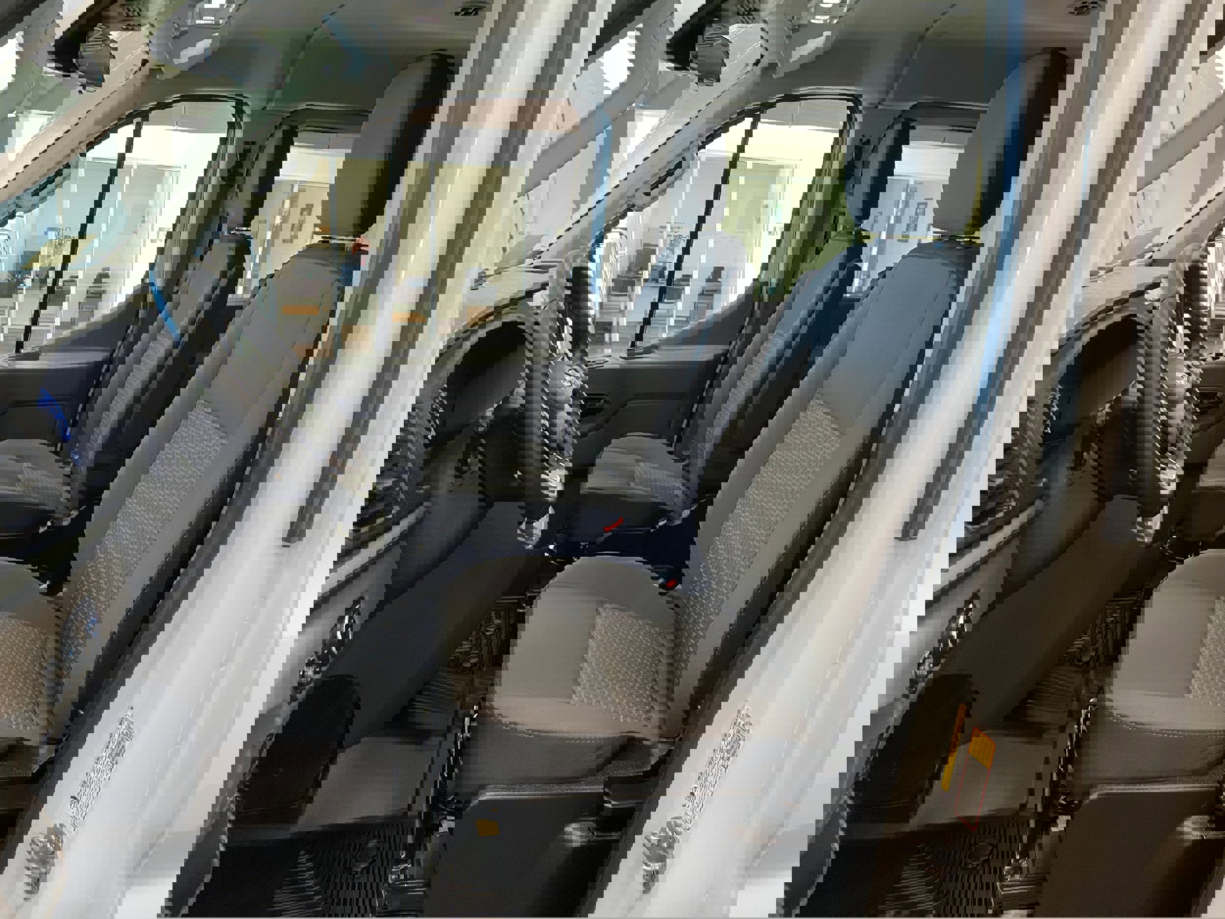 Certified 2025 Ford Transit 350 XLT image 16