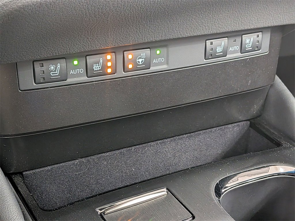 Certified 2024 Lexus ES 300h w/ Premium Package image 26