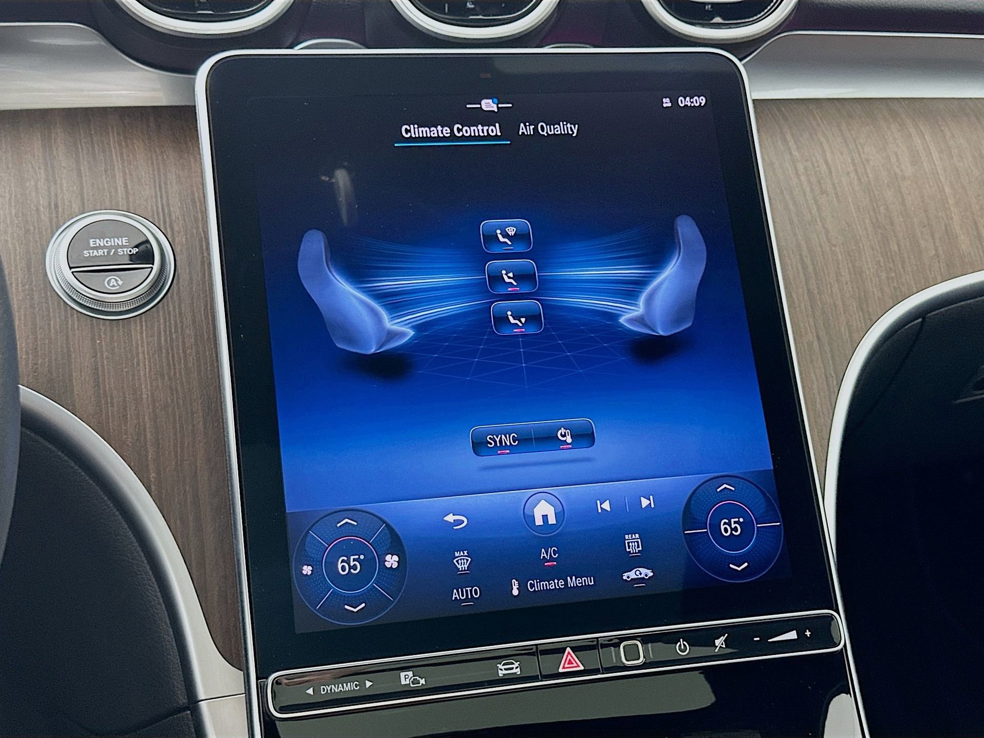 Used 2025 Mercedes-Benz C 300 Sedan image 16