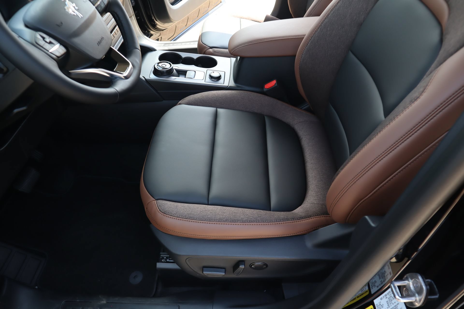 New 2026 Ford Bronco Sport Outer Banks w/ Outer Banks Tech Package+ AWD/4WD image 12