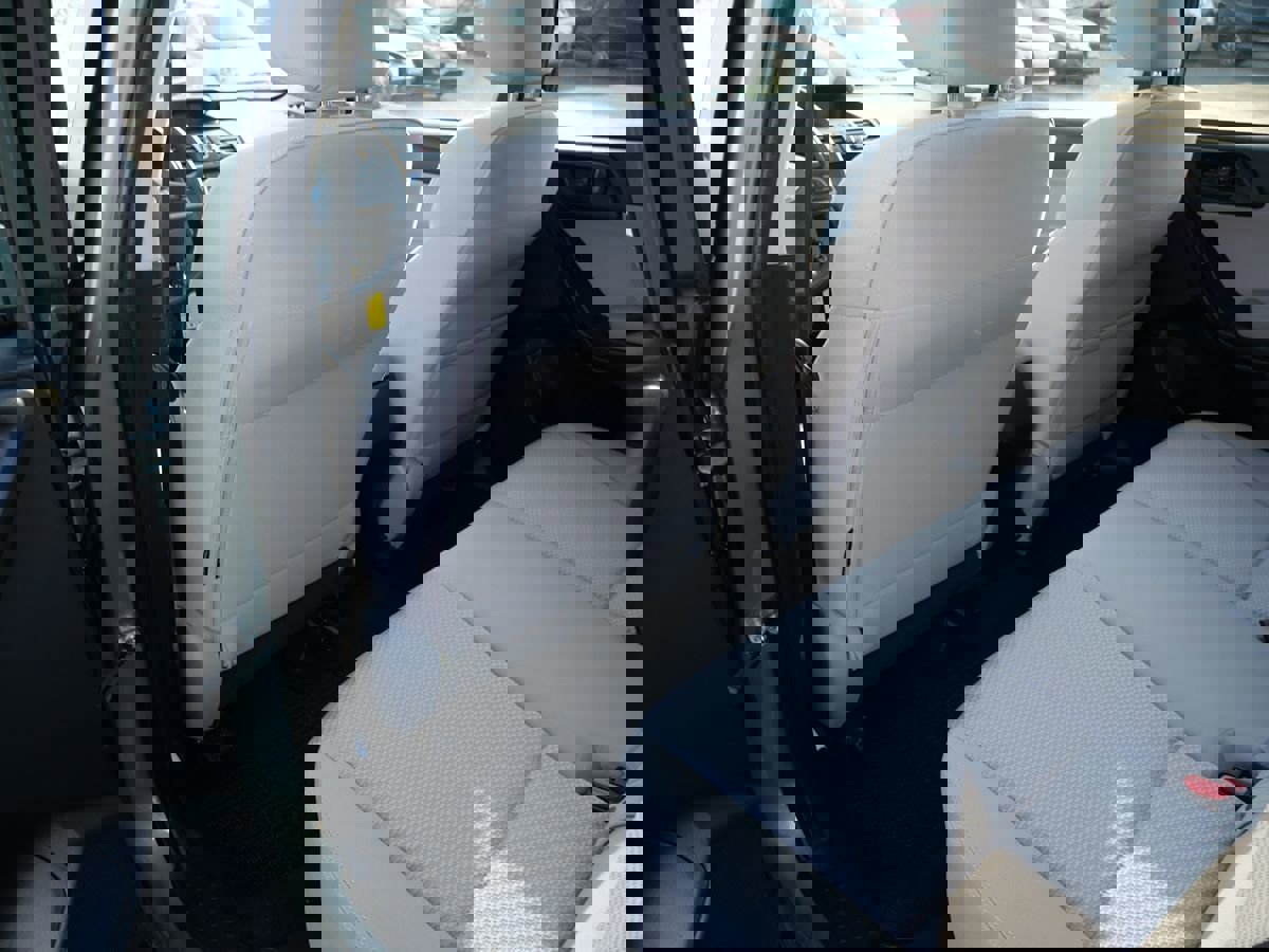 Used 2016 Subaru Forester 2.5i Premium w/ All-Weather Package image 20