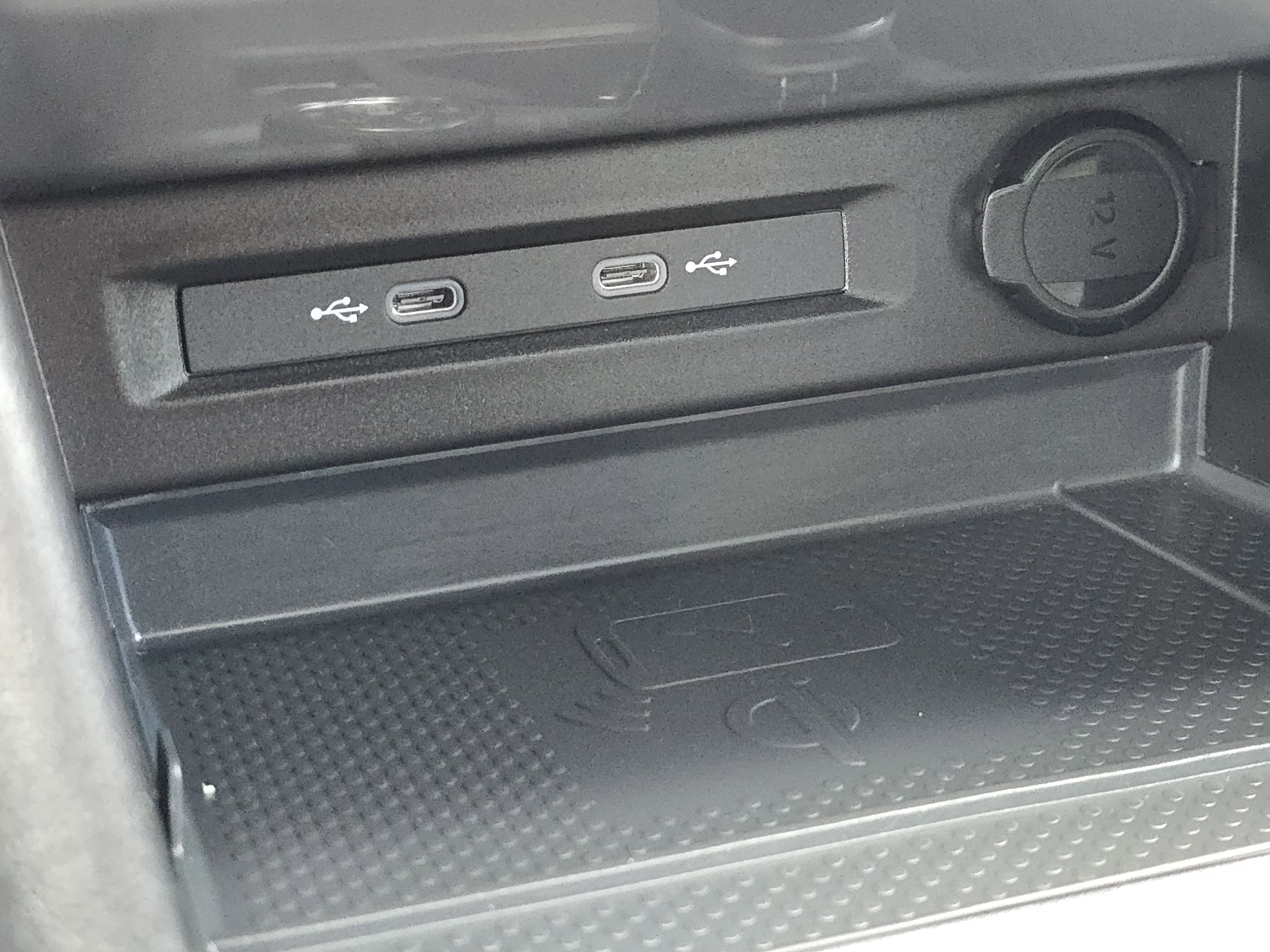 Certified 2023 Volkswagen Tiguan SE R-Line image 24