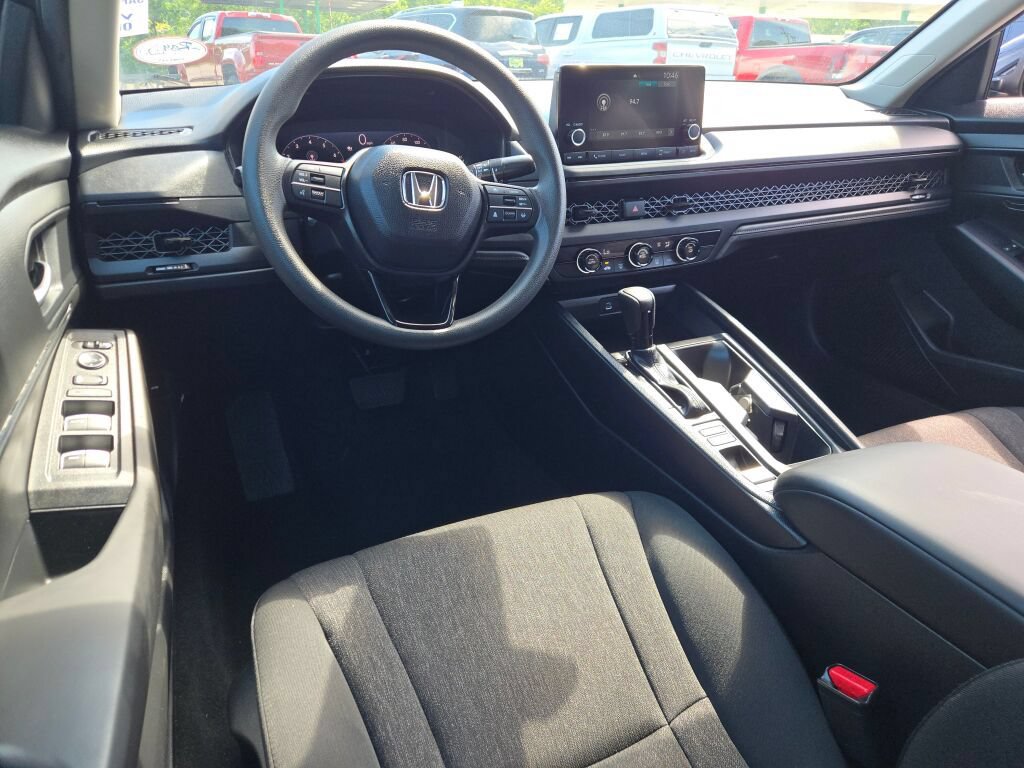 Used 2025 Honda Accord LX image 20