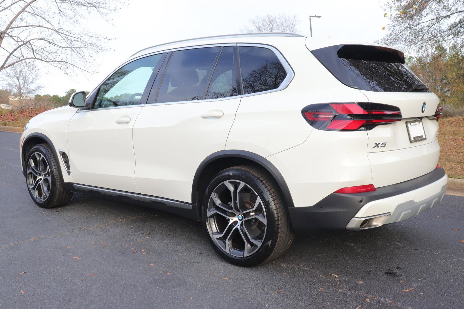 Certified 2024 BMW X5 xDrive40i w/ Premium Package image 5