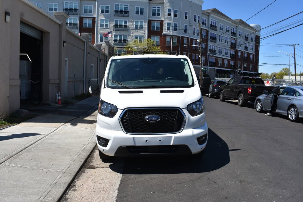 Used 2024 Ford Transit 350 XLT RWD image 3