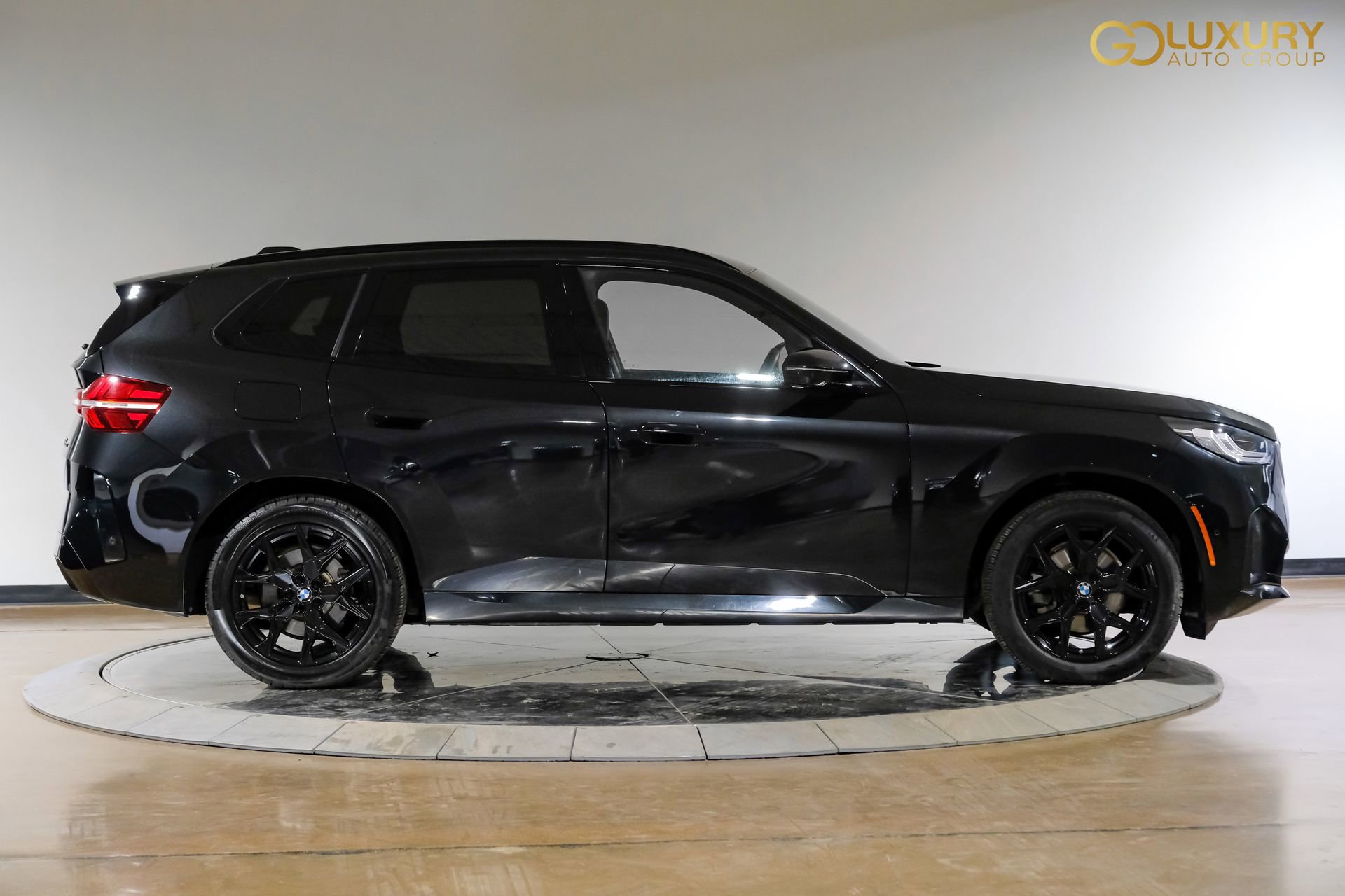 Used 2025 BMW X3 xDrive30 AWD/4WD image 9