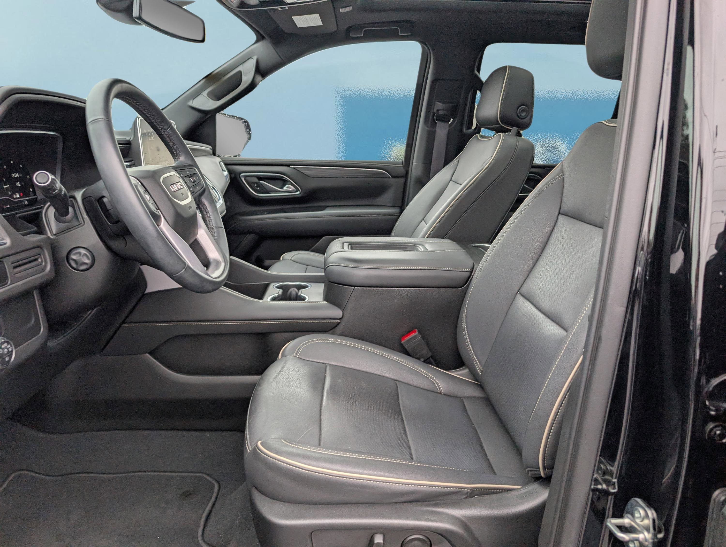 Certified 2023 GMC Yukon SLT w/ SLT Luxury Package image 18