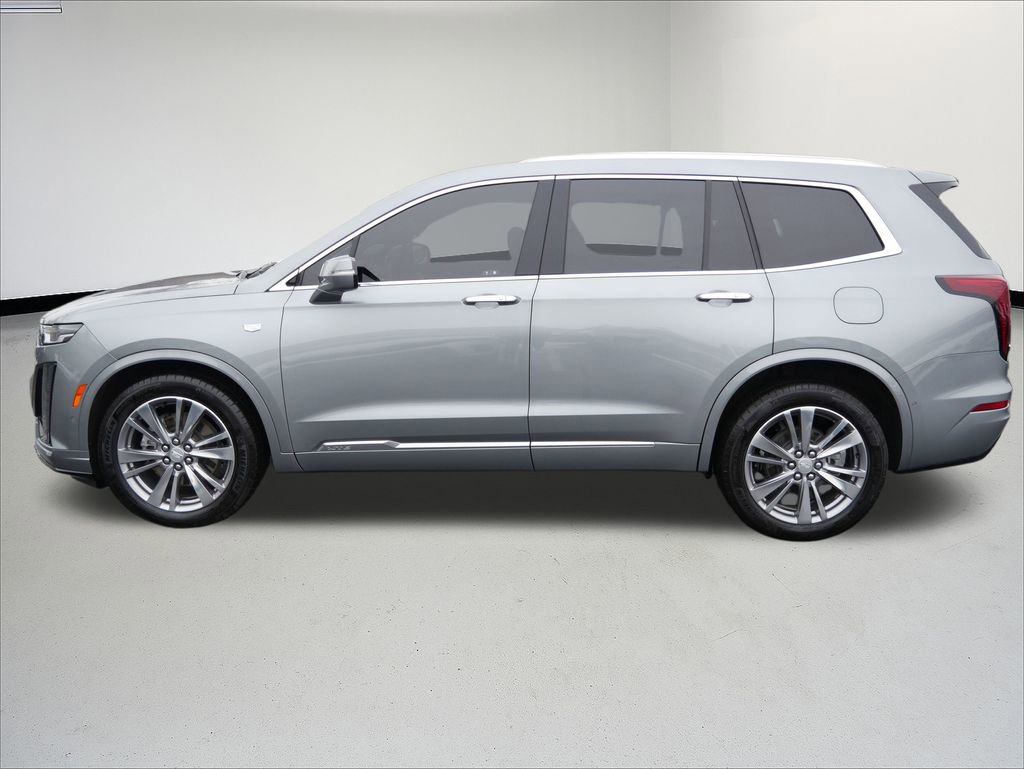 Used 2024 Cadillac XT6 Premium Luxury w/ Technology Package image 2
