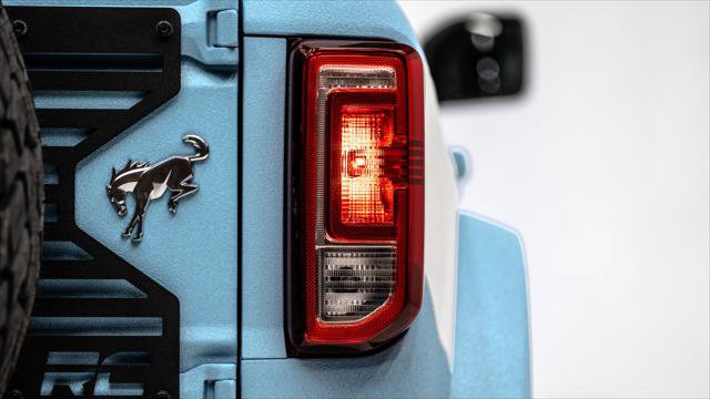 Used 2025 Ford Bronco RETRO image 9