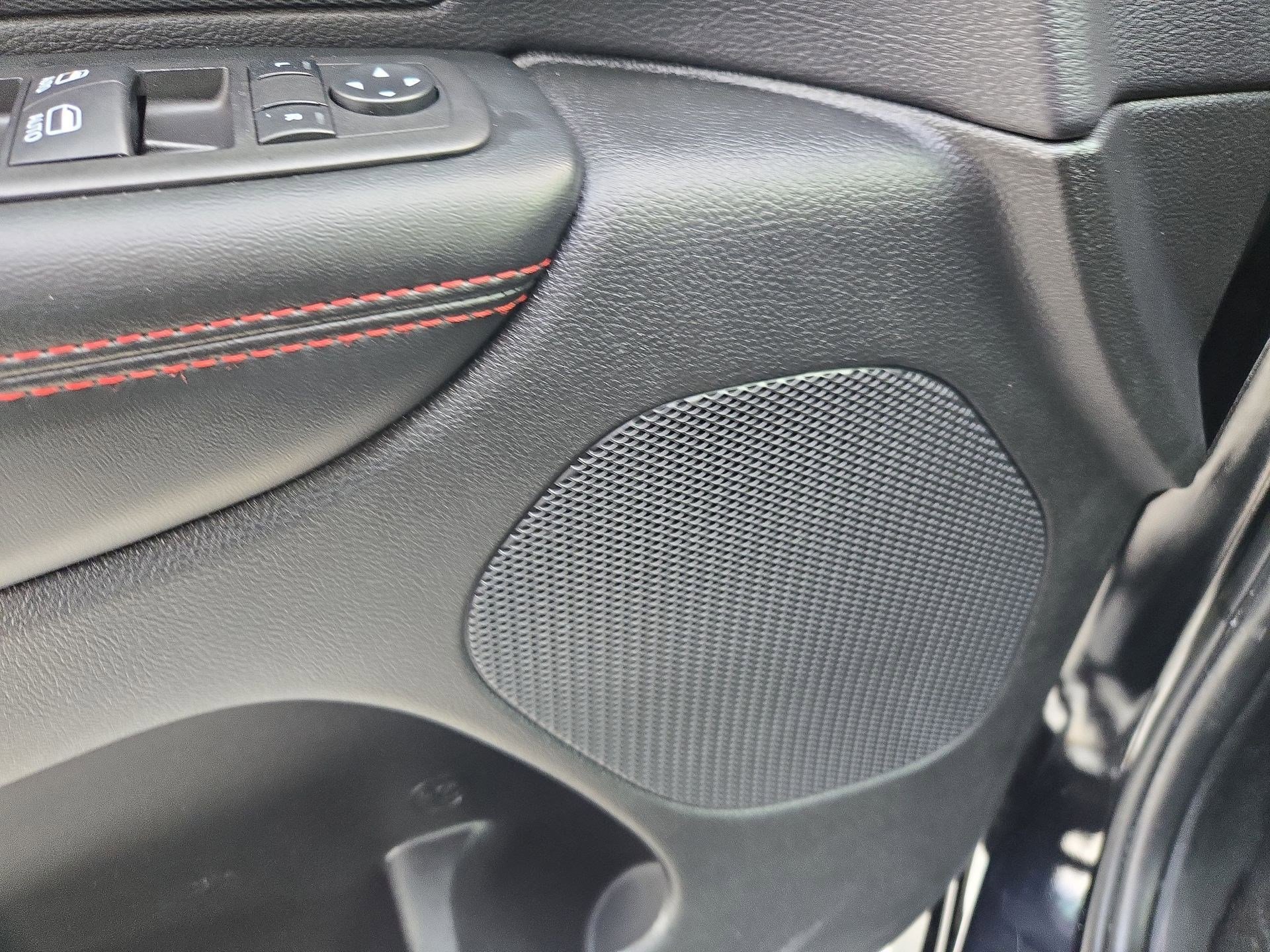 Used 2025 Dodge Durango GT image 15