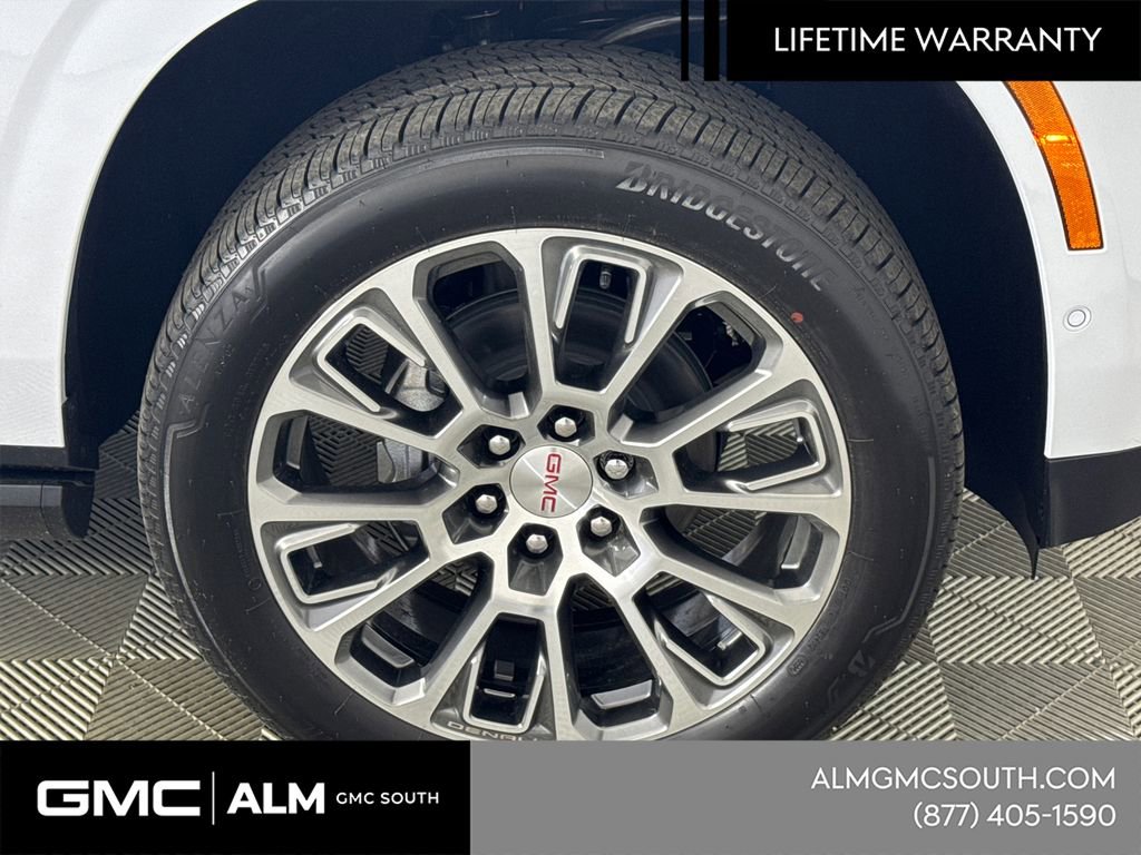 New 2026 GMC Yukon XL Denali w/ Denali Reserve Package image 14