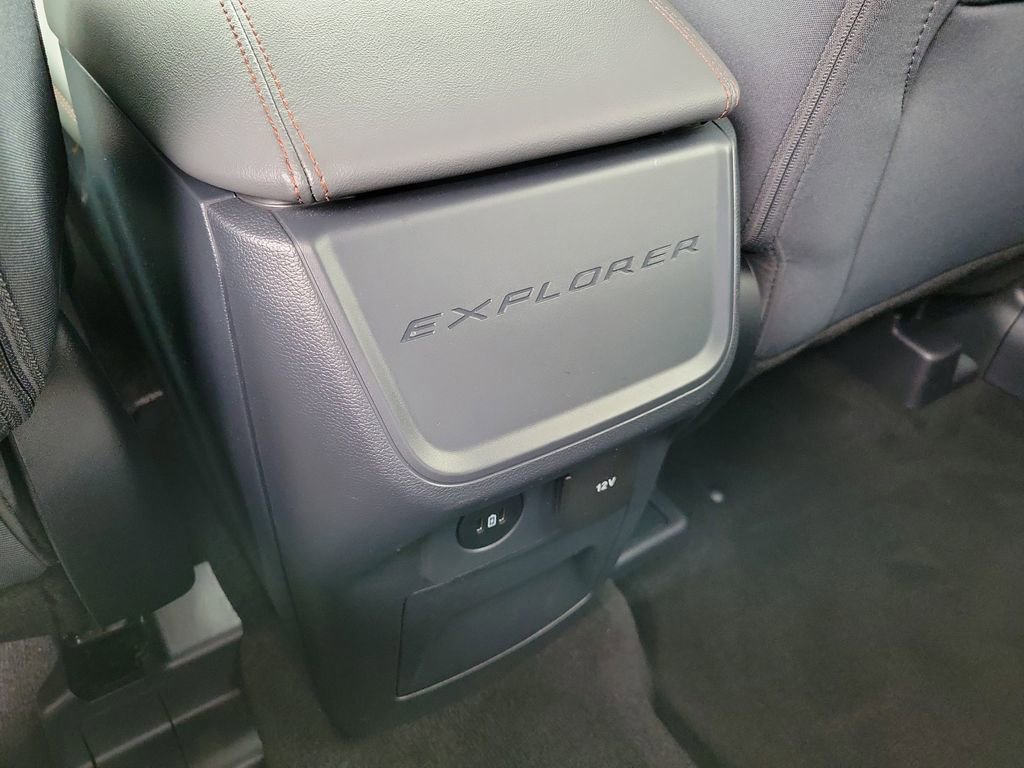 Certified 2025 Ford Explorer Active RWD image 15