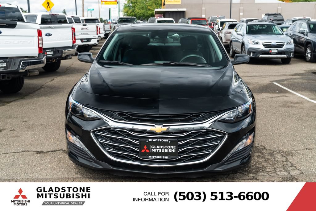 Used 2024 Chevrolet Malibu LT FWD image 2