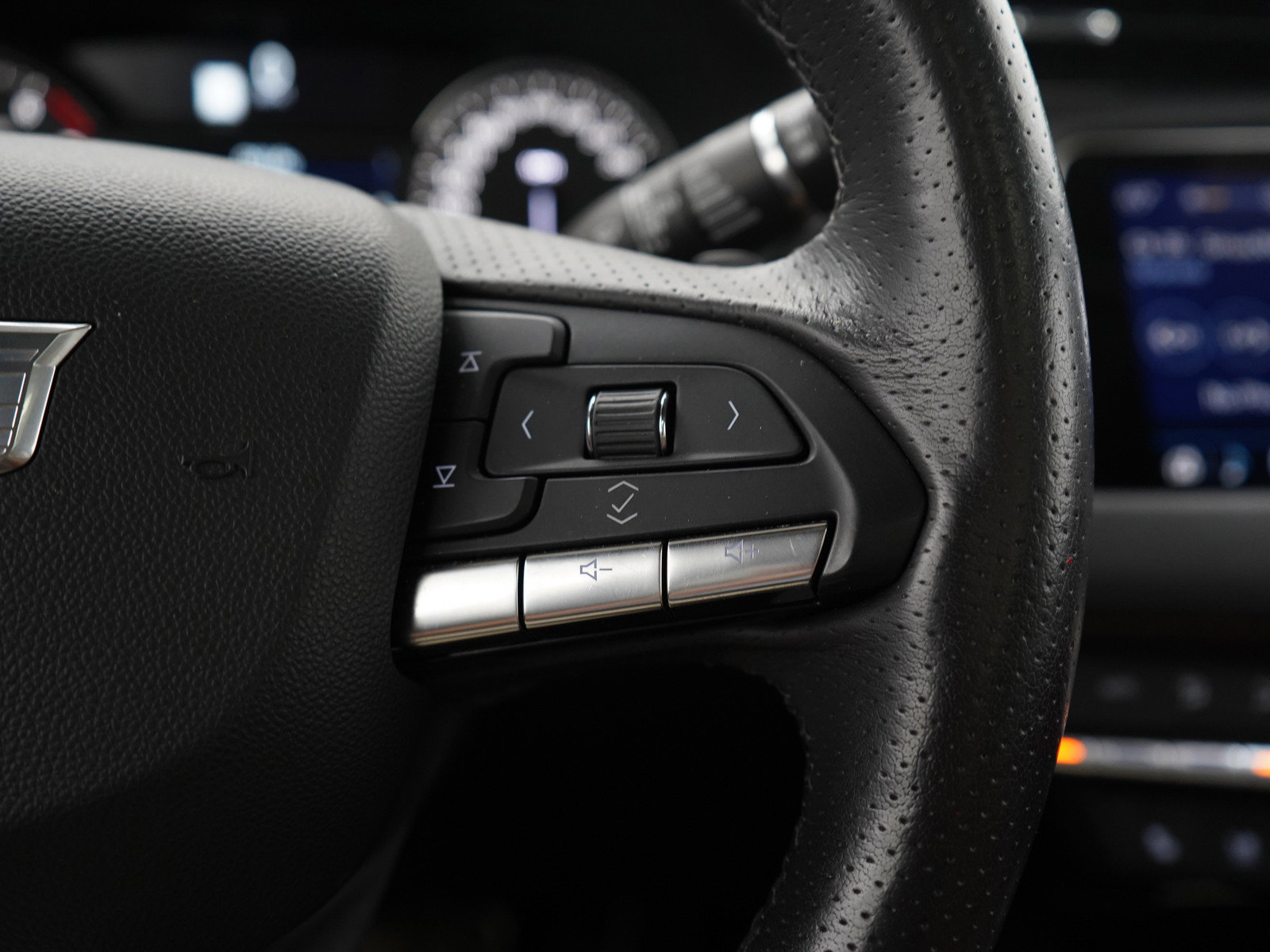 Used 2023 Cadillac XT4 Sport image 28