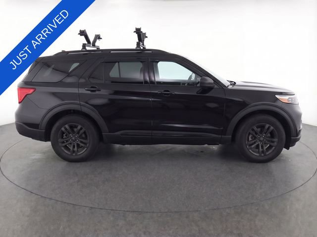 Used 2021 Ford Explorer XLT w/ Equipment Group 202A image 9
