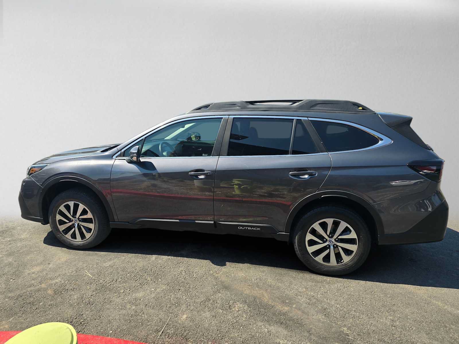 Used 2020 Subaru Outback Premium AWD/4WD image 6