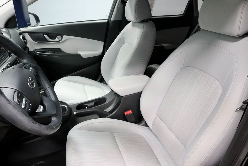 Certified 2023 Hyundai Kona SEL w/ Convenience Package image 23
