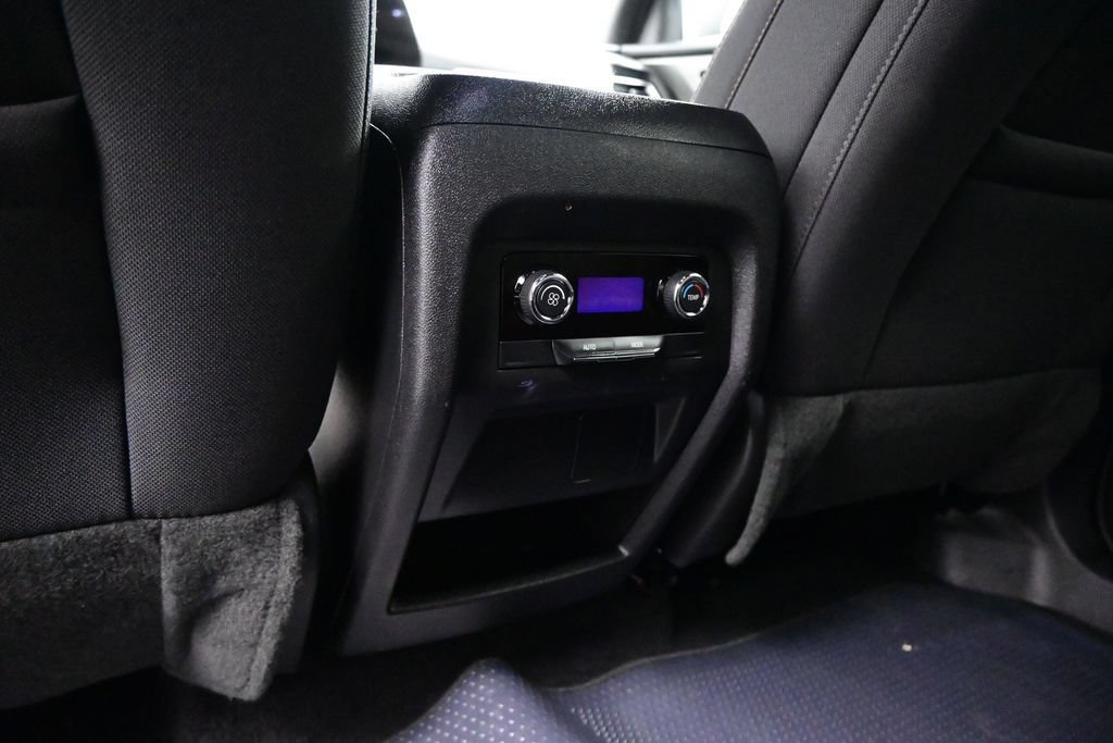 Used 2025 Chevrolet Traverse LT AWD/4WD image 27