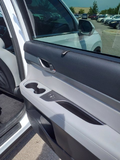 Certified 2025 Hyundai Palisade SEL FWD image 24
