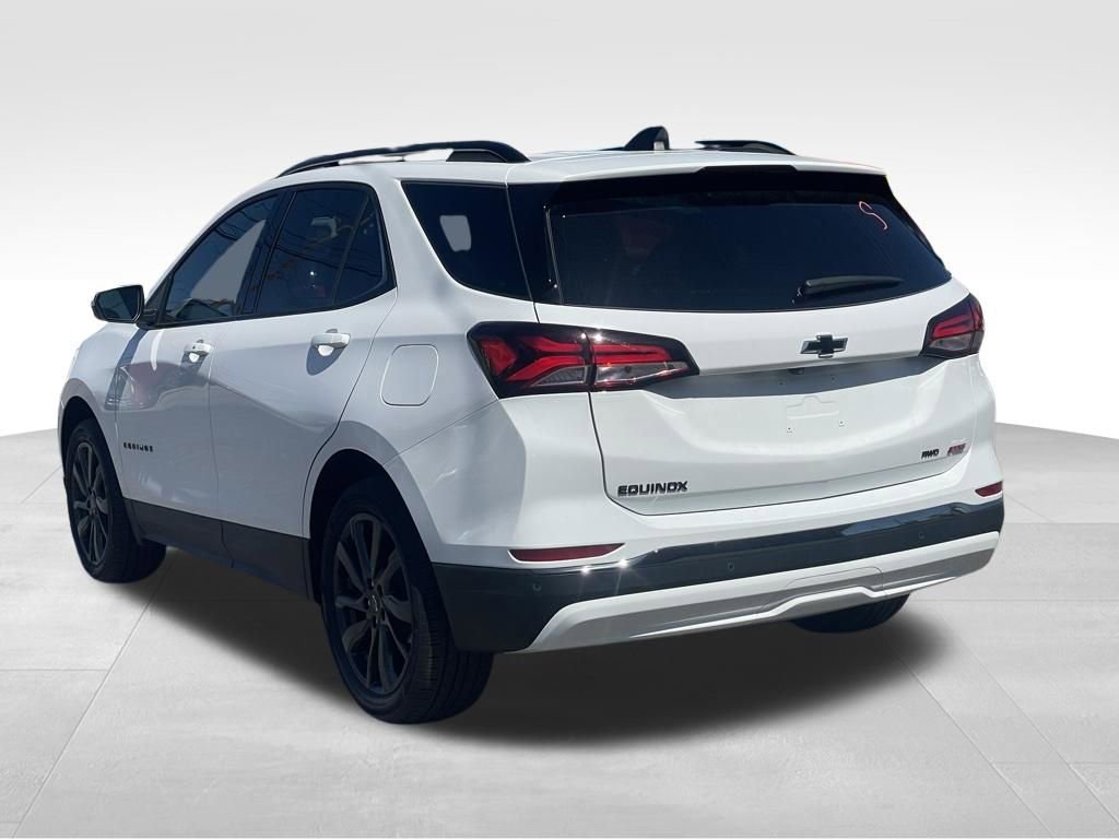 Used 2023 Chevrolet Equinox RS w/ RS Leather Package AWD/4WD image 5
