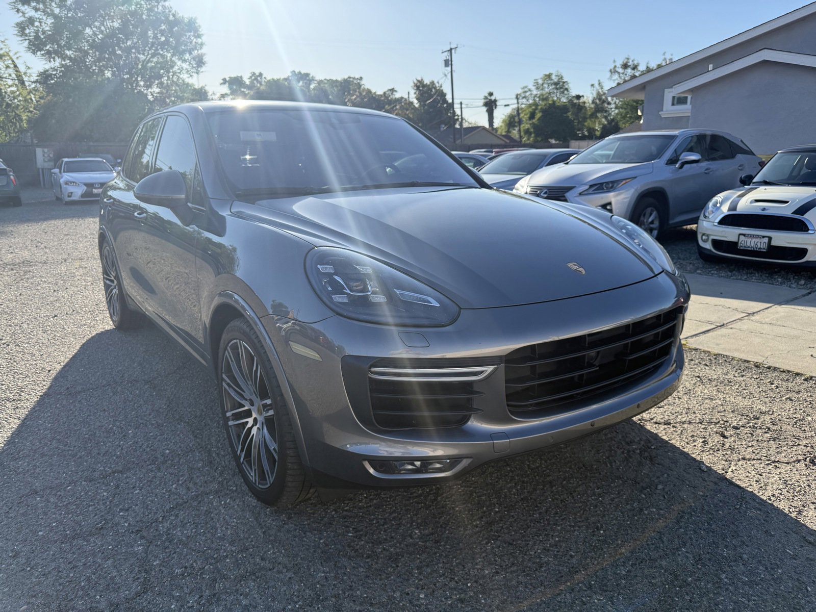 Used 2016 Porsche Cayenne Turbo S image 3