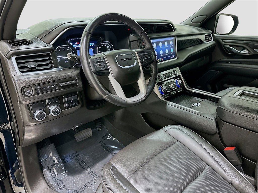 Used 2021 GMC Yukon Denali w/ Denali Ultimate Package image 9