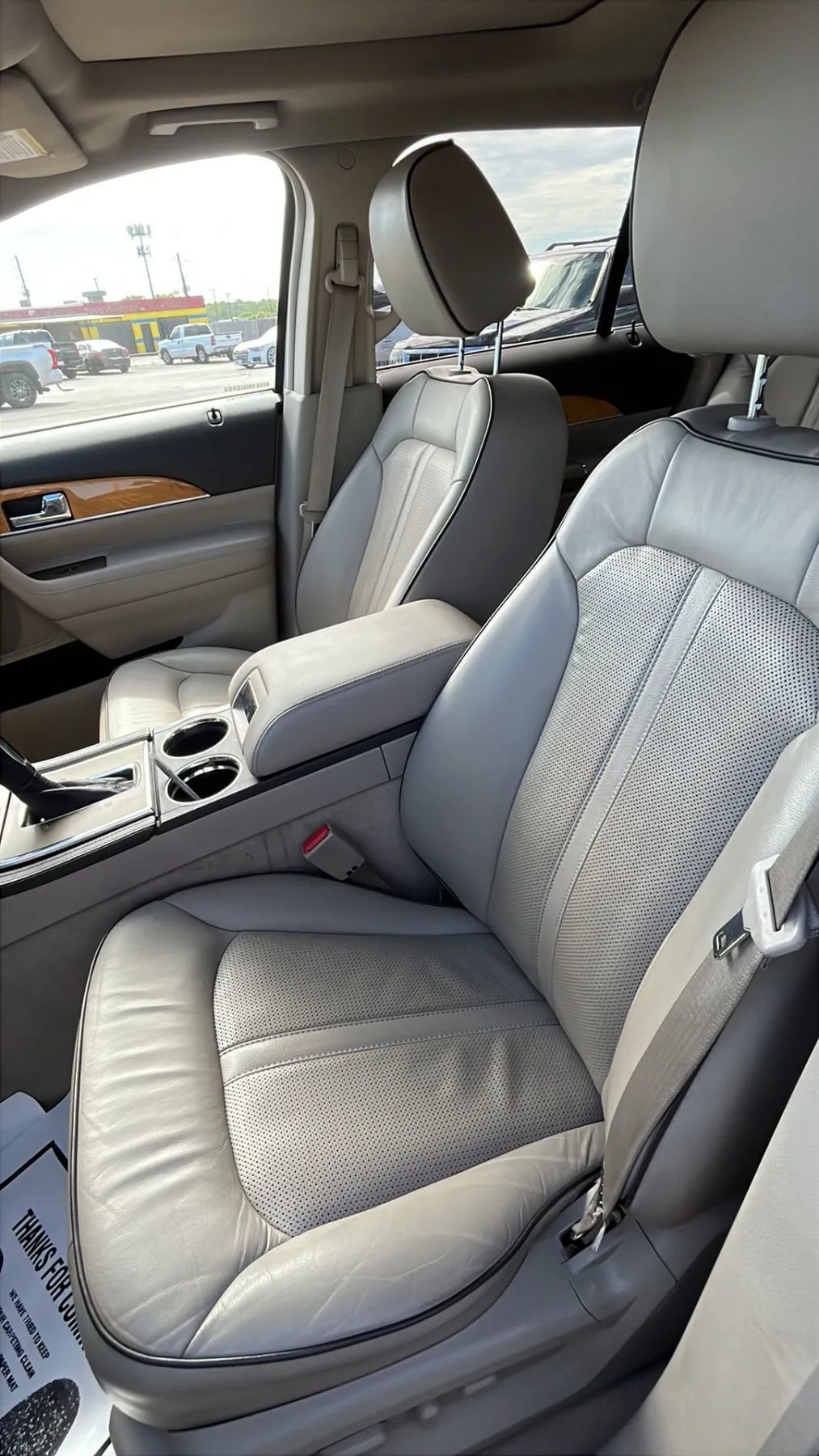 Used 2013 Lincoln MKX AWD image 9