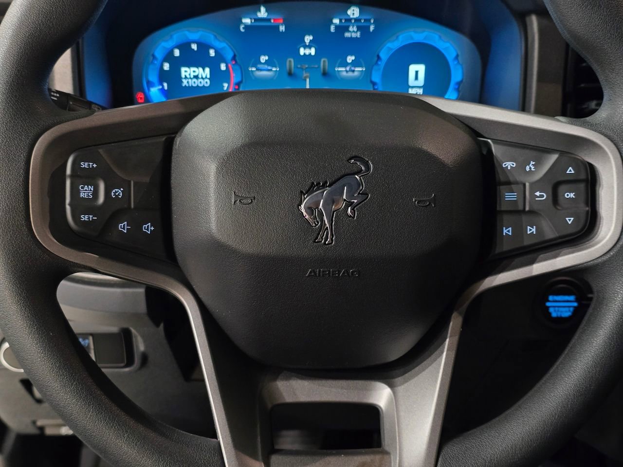 New 2025 Ford Bronco Base image 19