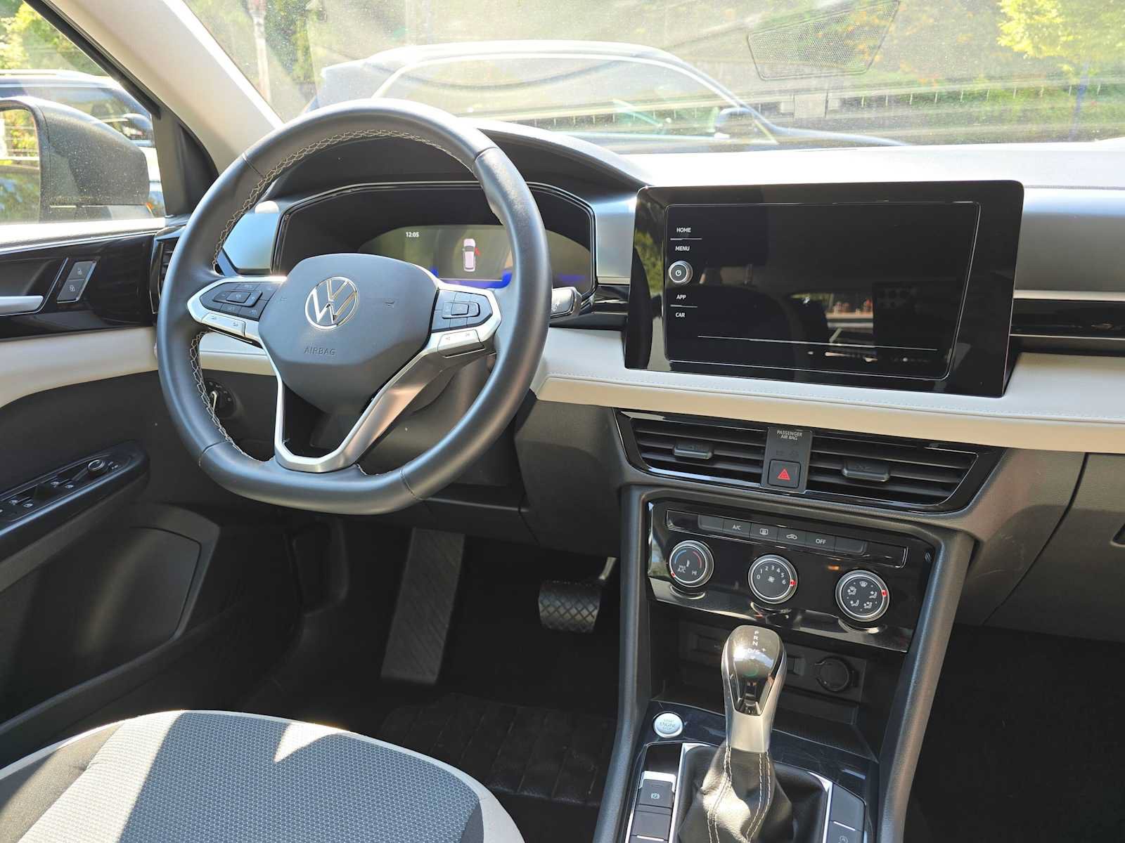 Used 2025 Volkswagen Taos S FWD image 11