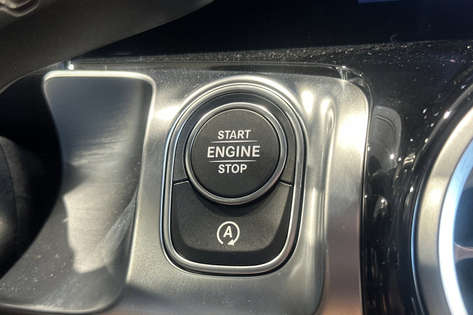 New 2025 Mercedes-Benz GLB 250 4MATIC image 22