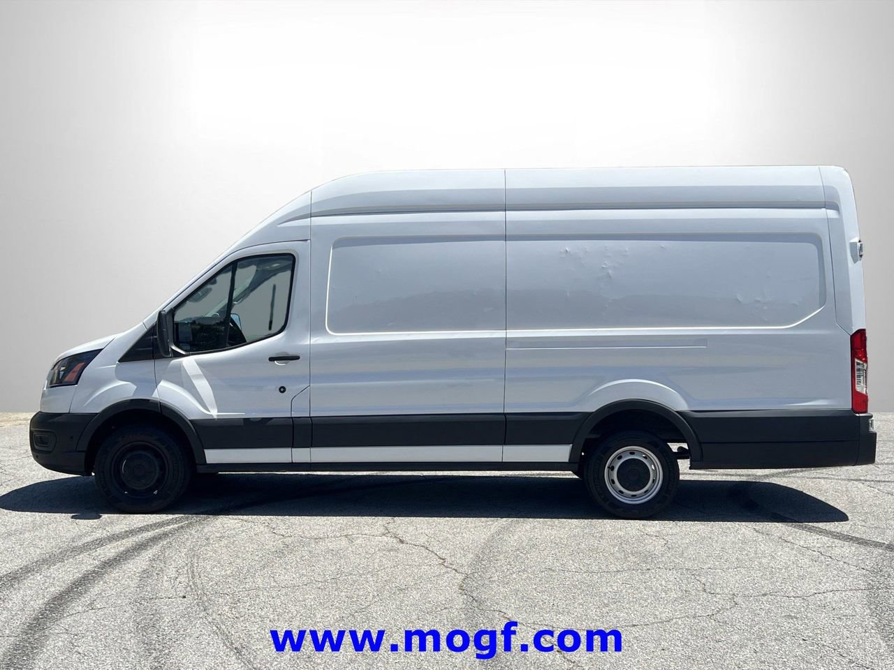 Used 2023 Ford Transit 250 148 High Roof Extended RWD image 23