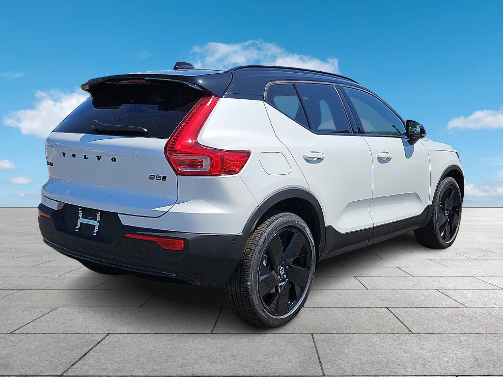 New 2026 Volvo XC40 B5 Ultra w/ Protection Package Premier AWD/4WD image 7