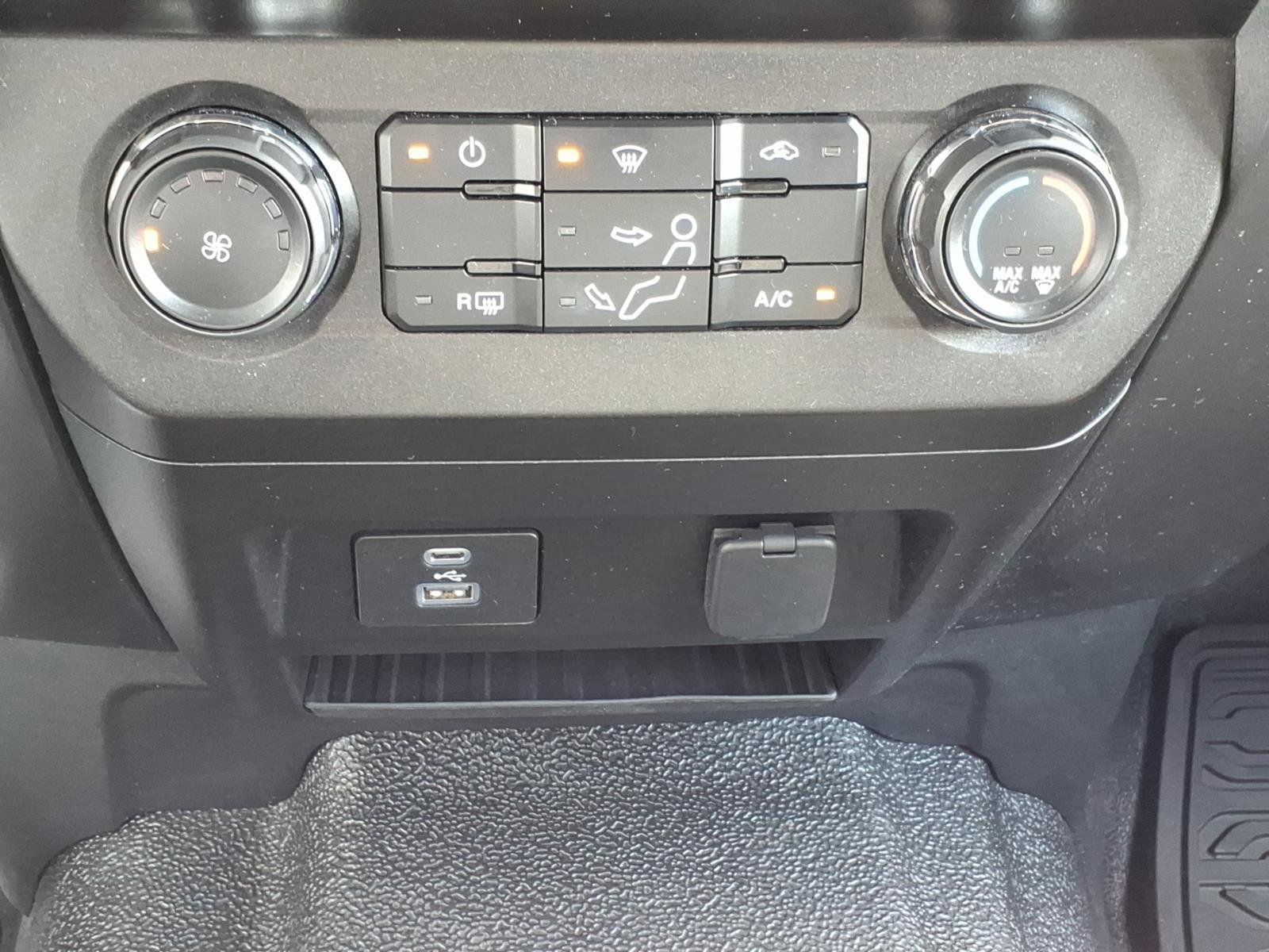 Used 2021 Ford F250 XLT w/ XLT Value Package AWD/4WD image 23