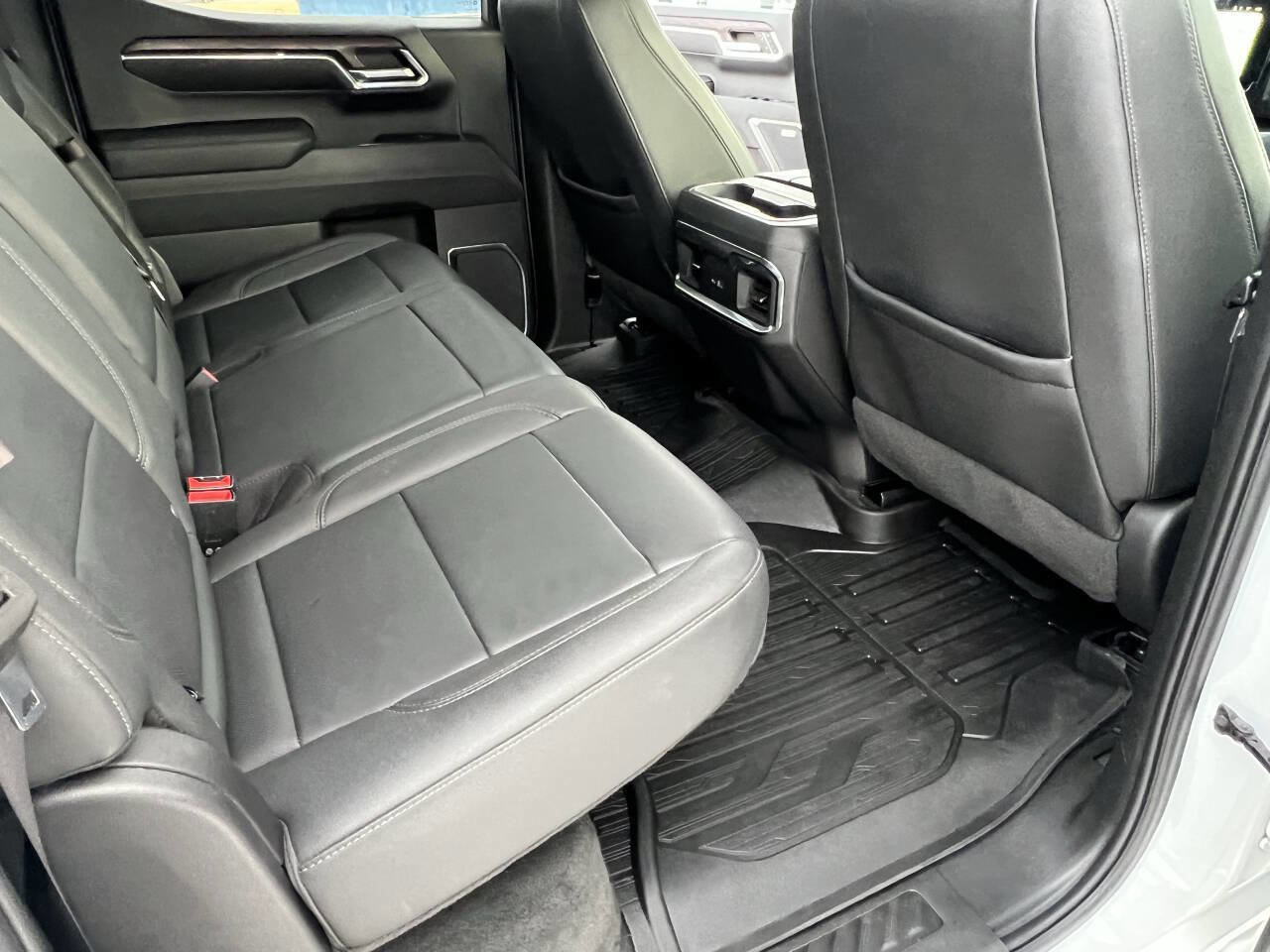 Used 2023 GMC Sierra 1500 SLT w/ SLT Premium Package image 29