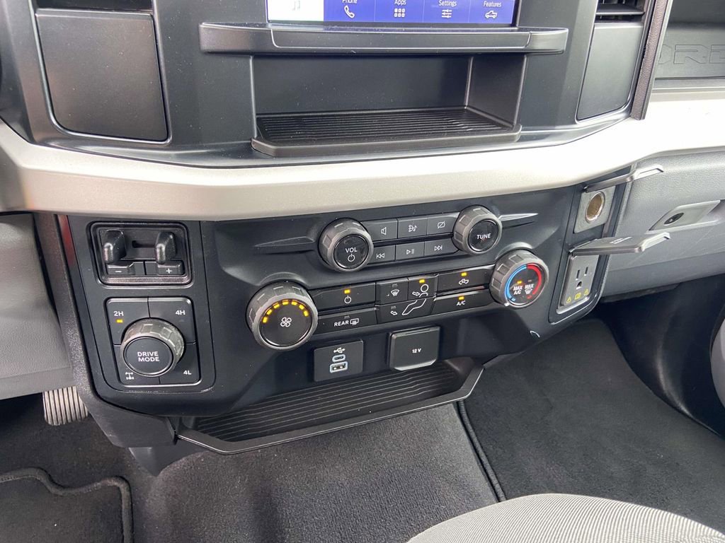 Used 2024 Ford F250 XL w/ STX Appearance Package image 27