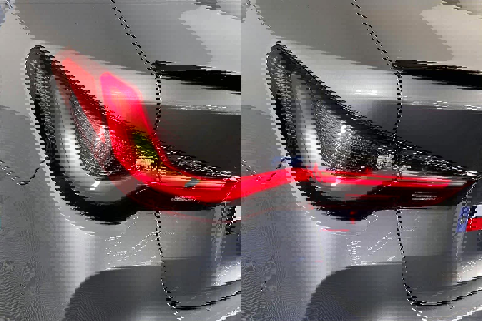 Used 2024 BMW M4 w/ Executive Package image 26