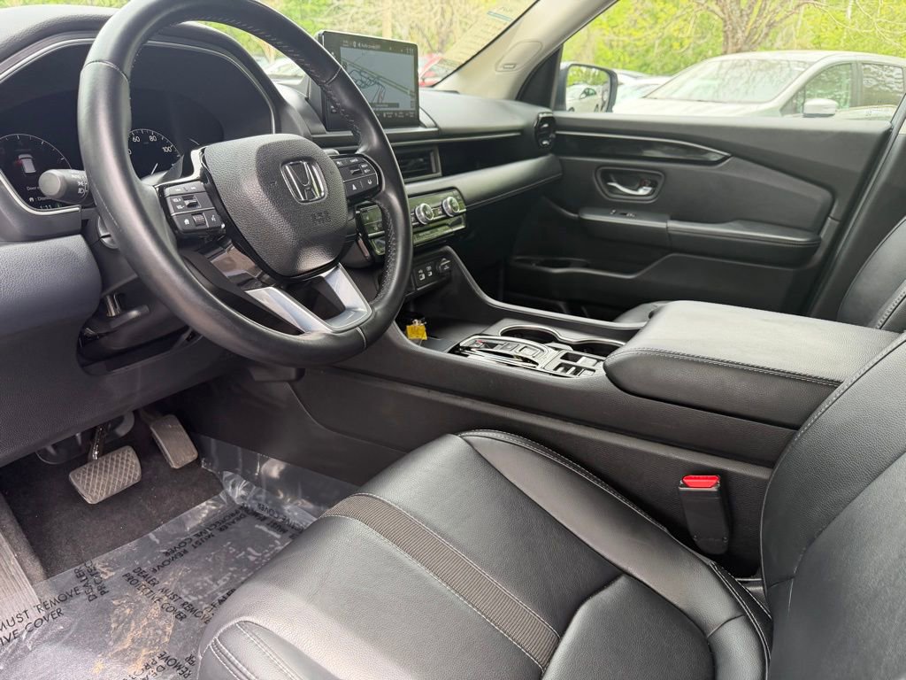 Certified 2025 Honda Pilot Touring image 20