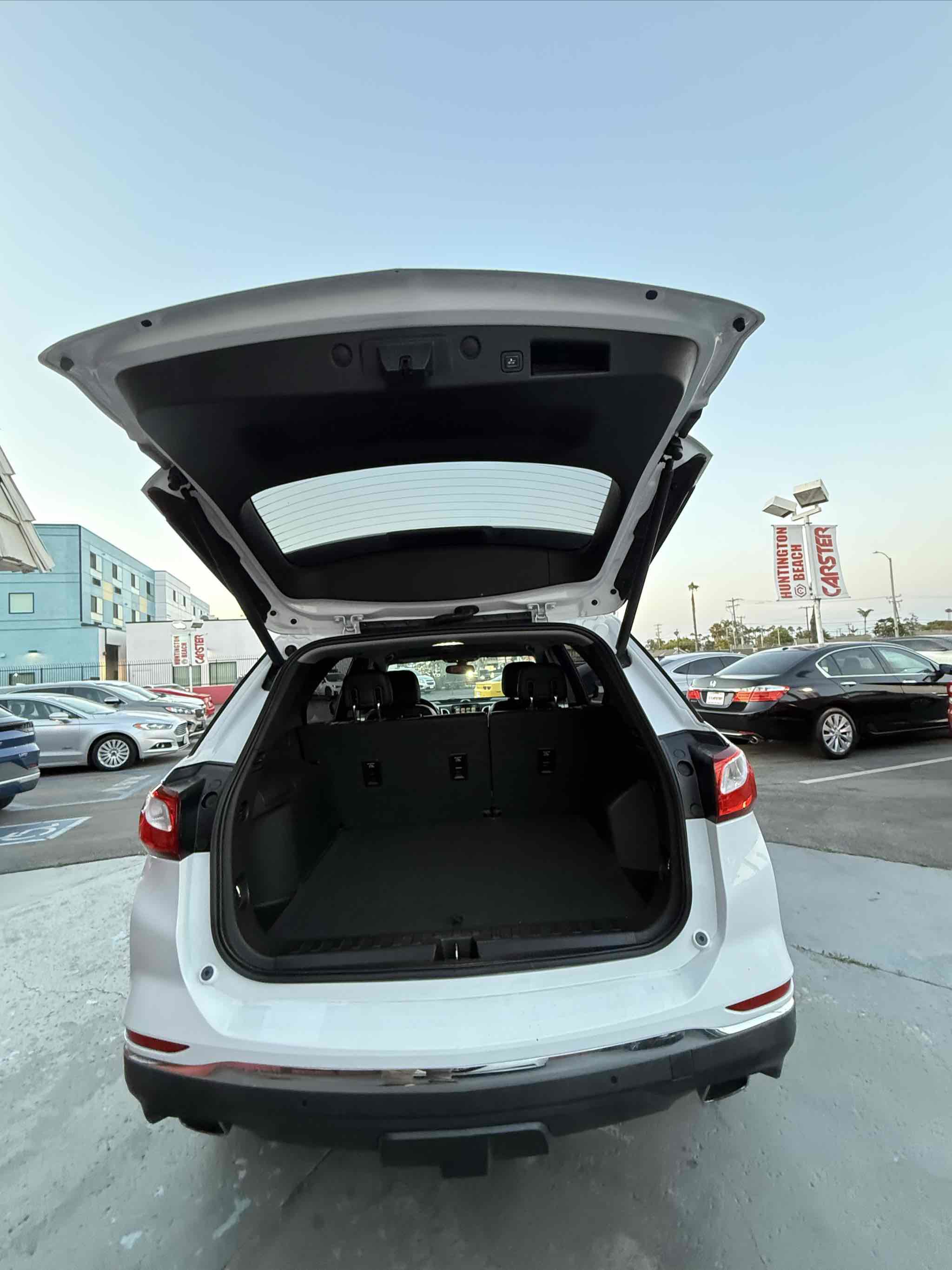 Used 2018 Chevrolet Equinox Premier FWD image 63