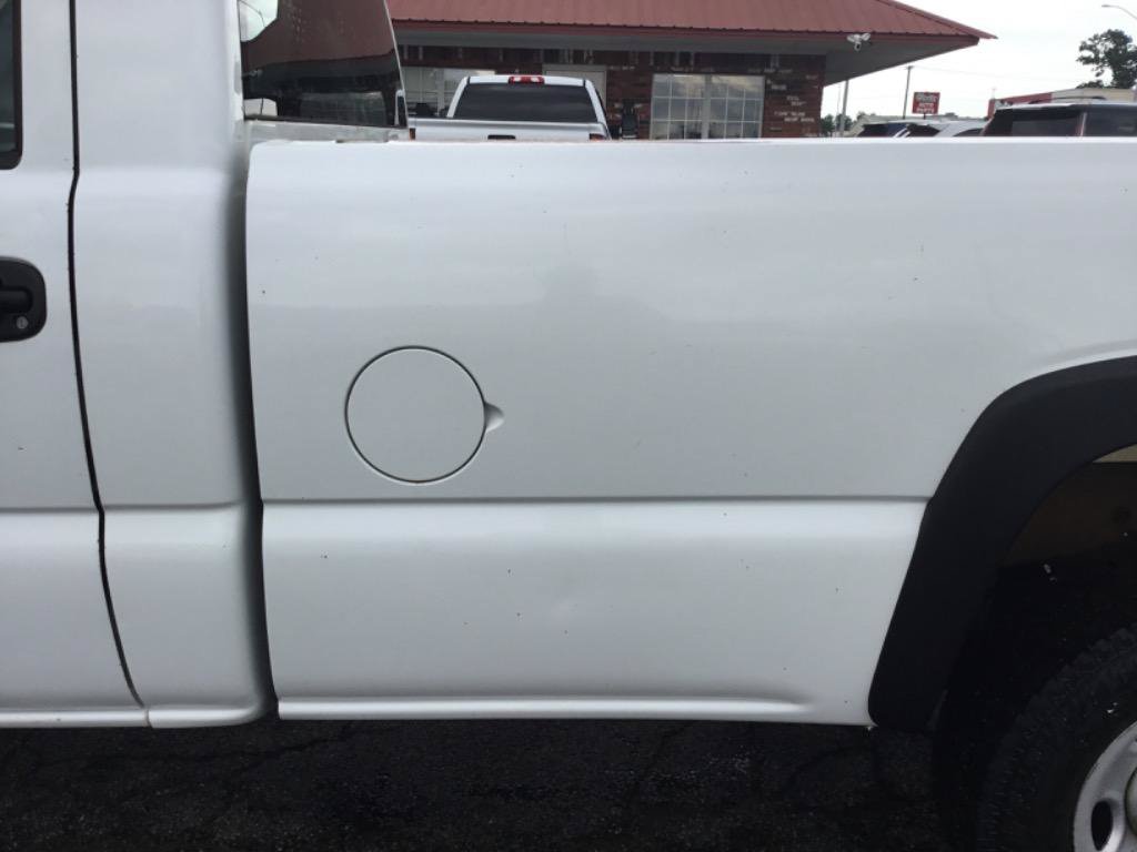 Used 2007 GMC Sierra 2500 W/T RWD image 19