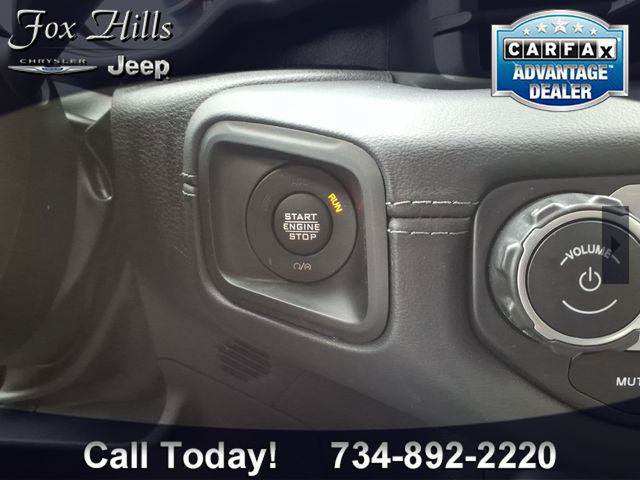 Certified 2025 Jeep Wrangler Unlimited Rubicon w/ Convenience Group AWD/4WD image 24